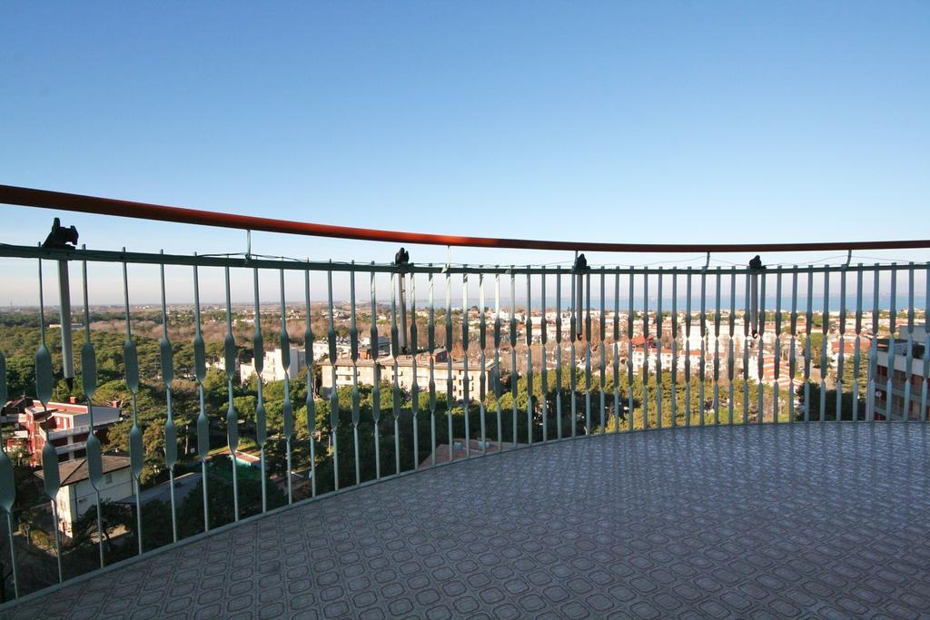 Ba- La Torre - Sea View - Apartment Линяно Сабиадоро Екстериор снимка